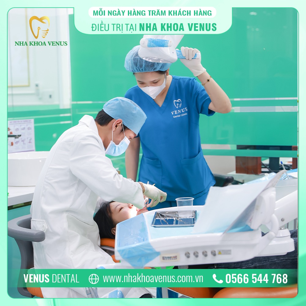 Bước 3: Tiến hành điều trị tụt nướu răng